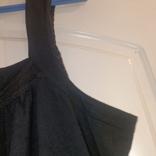 Gap women's black sleeveless blouse, size XL, viscose