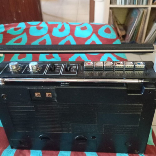 National Panasonic RQ-519DS portable radio cassette player used, non-working cassette