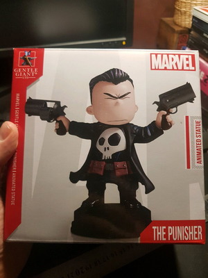 Marvel The Punisher Gentle Giant Limited Animated Statue like new
