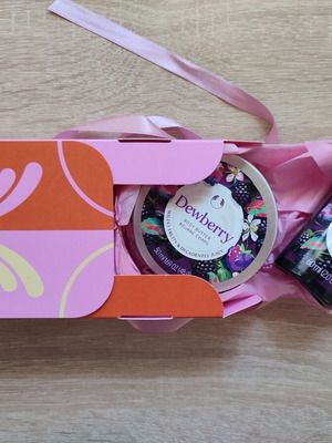 The Body Shop Dewberry Duo Gift Set new