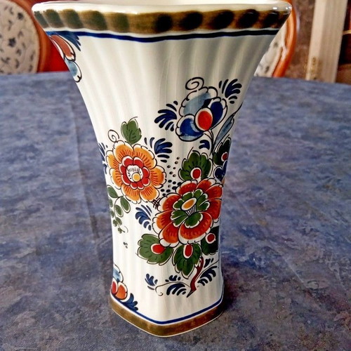 Delft Vase 1960