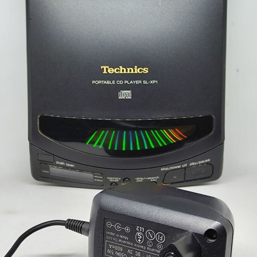 Technics SL-XP1 Vintage Portable CD Player Japan with Original Power Supply