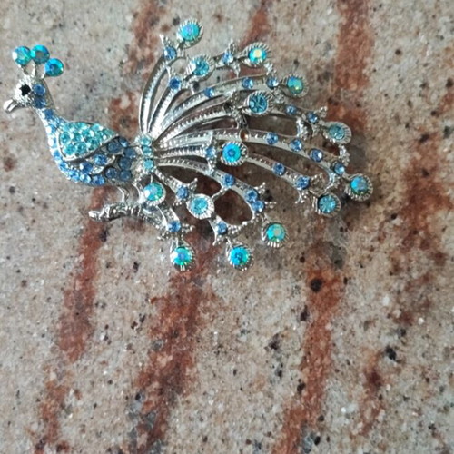 Pin new blue