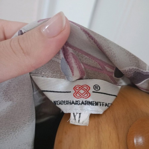 Floral sleeveless vintage shirt XL in grey-purple tones