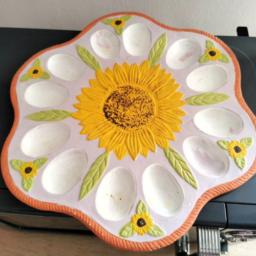 Ceramic Easter egg holder with sunflower design like new