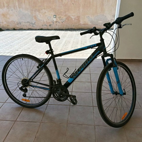 Alpina trekking bicycle 28 inch with 6 speeds used, blue