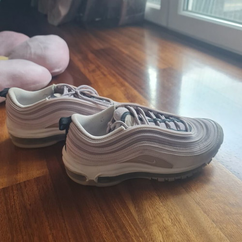 Nike athletic shoes size 39 like new, lilac