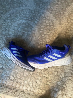 Adidas Questar men's sport sneakers like new, royal blue