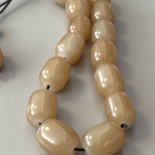 Collectible worry beads like new with dark beige glass beads 22 cm