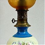  Λάμπα καυσίμου, πορσελάνινη, γαλλική, περίπου 130 ετών.