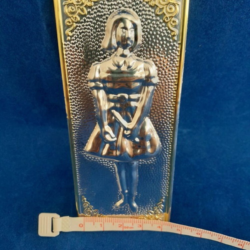 Metal votive in excellent condition
