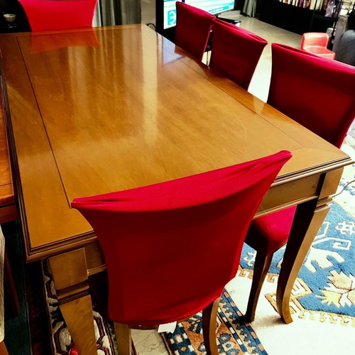 Classic dining table used with extra leaf, dimensions 90x175