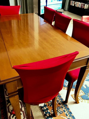 Classic dining table used with extra leaf, dimensions 90x175