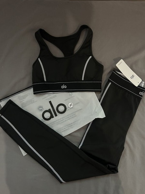 Alo Yoga set, black, size Small