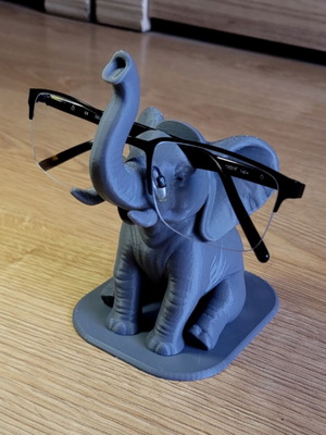 3D Printed Elephant Glasses Stand
