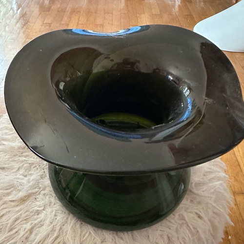 Green modern vase new