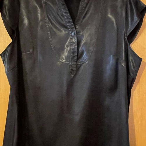 Marks & Spencer Plus Size Satin Texture Shirt 5XL like new, black