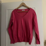 Light wool pullover like new, fuchsia, size L/XL