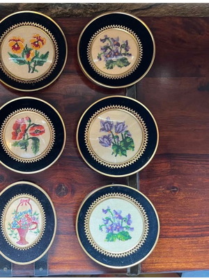 Embroidery frames used, vintage, pack of 6 pieces