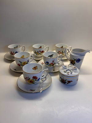 Kaiser Germany porcelain coffee set like new with original box