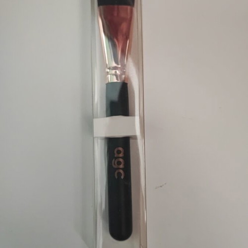Flat makeup brush new, also for face mask application