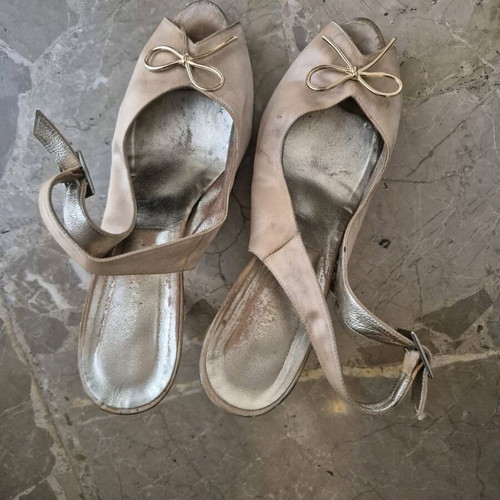 Peep toe sandals used, size 40, beige and gold
