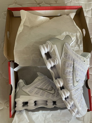 Nike Shox TL маратонки бяло/сребристо нови