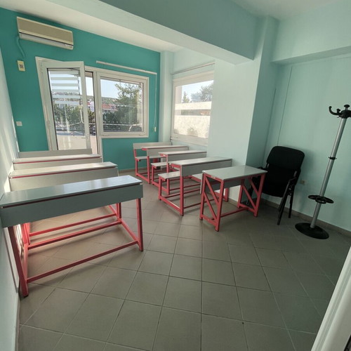 School desks like new with iron frame and wooden surface in three colors