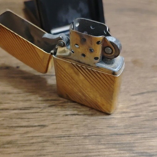 Zippo lighter