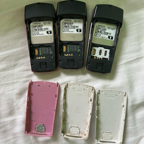 Nokia 8310 used phone lot missing SIM covers without batteries