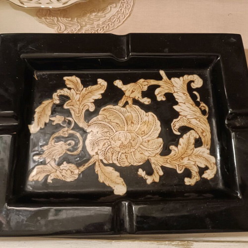 Ceramic ashtray large like new
