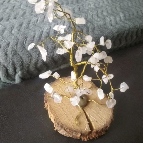 Handmade tree with wire and rose quartz