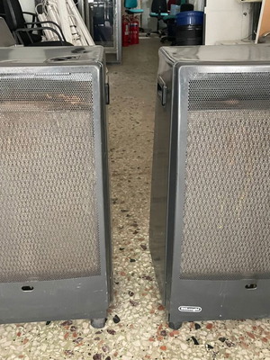 DeLonghi gas heater used 3KW with wheels for indoor use