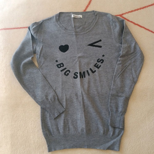 Elisa immagine wool shirt like new, grey, fits Medium to XL