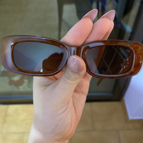AV sunglasses used in excellent condition