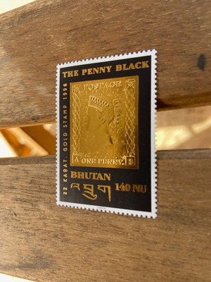 The Penny Black 22 Karat Gold Stamp 1996 Bhutan new