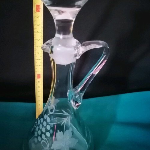 Crystal decanter