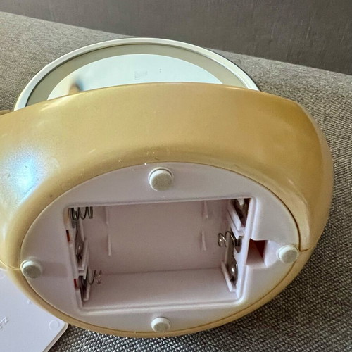 Beurer mirror used with batteries, old