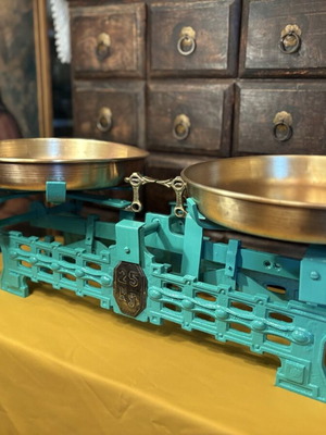 Libra scale 25 kg with 2 weights 2kg and 500g