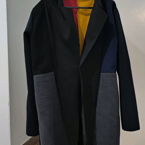 Colorful women's coat like new with pattern, size S/M