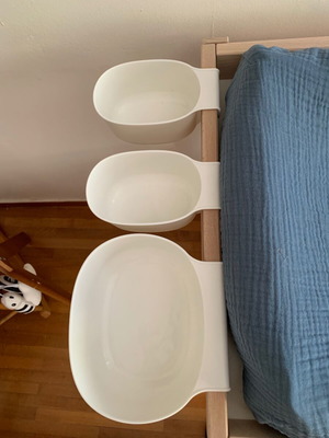 Ikea SNIGLAR changing table with accessories