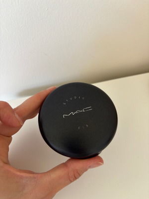 Mac Studio Fix Powder Foundation used, shade NC35