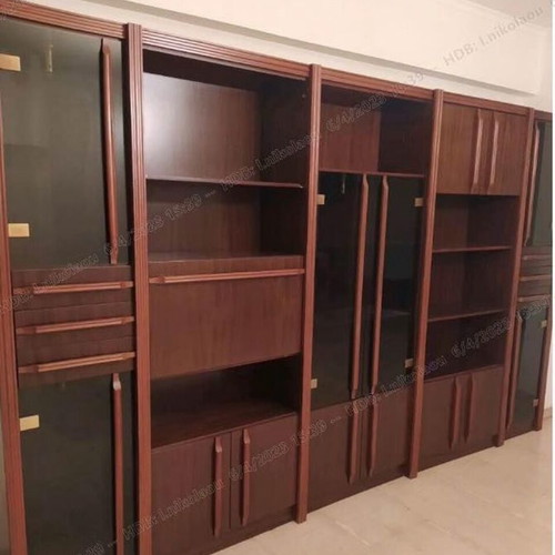 Furniture unit with display cabinet like new, with light