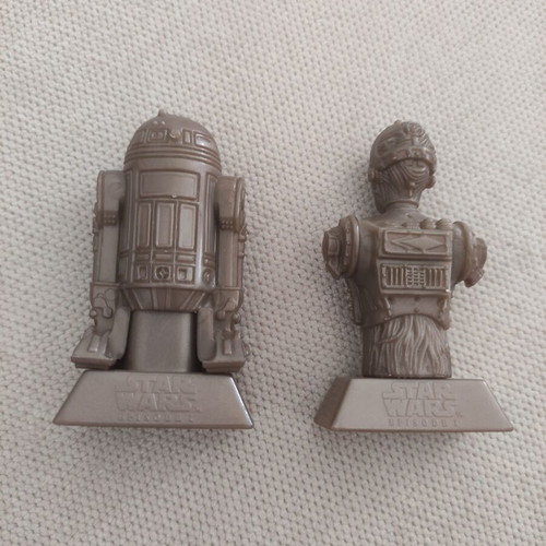 Star Wars figures R2-D2 and C-3PO like new, pack of two