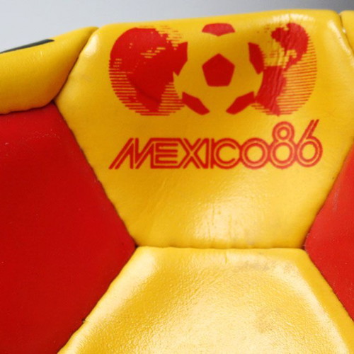Vintage Mexico 86 Everest Football Ball new for display