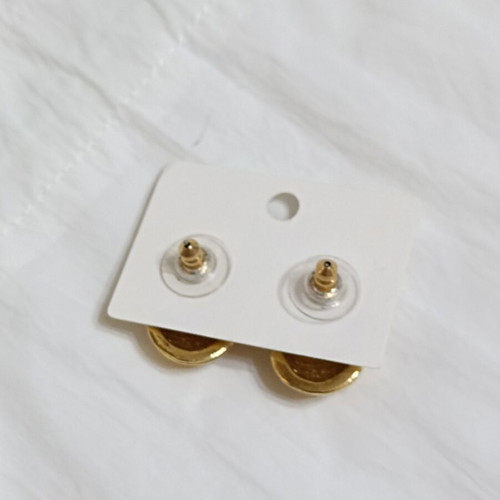 Vintage gold-tone women's stud earrings new