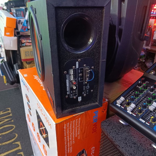 Αυτοενισχυόμενο Subwoofer Αυτοκινήτου 10" 200W RMS με Ενσύρματο Χειριστήριο καινούργιο