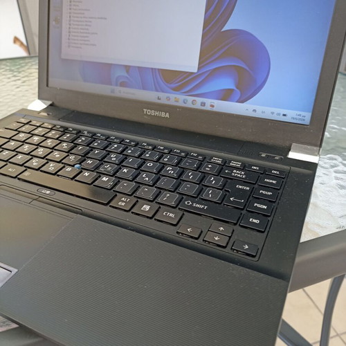 Toshiba Tecra R840 i5 laptop like new, 14-inch SSD 128GB