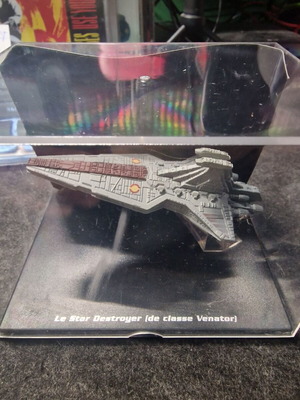 Star Wars Le Star Destroyer in excellent condition