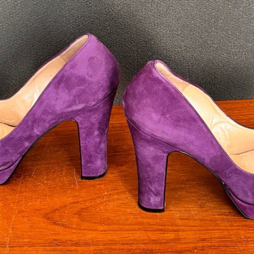Nine West purple suede pumps used, size 40.5
